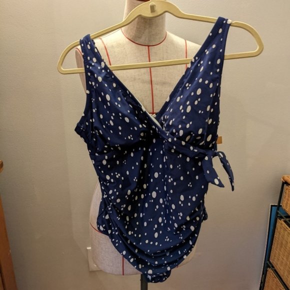 Kona Sol Swimsuit NWT One Piece 14W Polka Dot Shirred Side Tie Front Navy - Picture 1 of 12